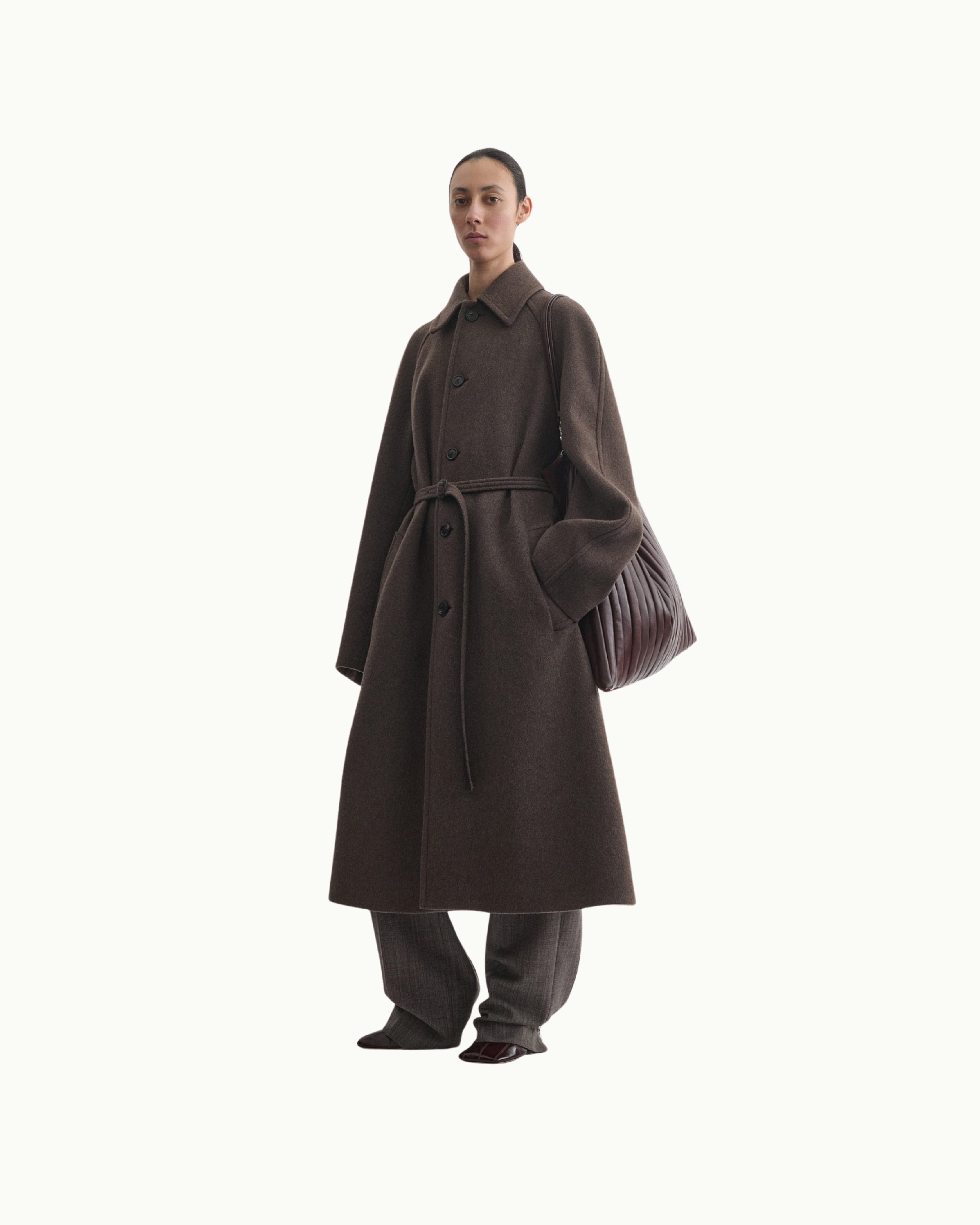 Curve Shoulder Coat