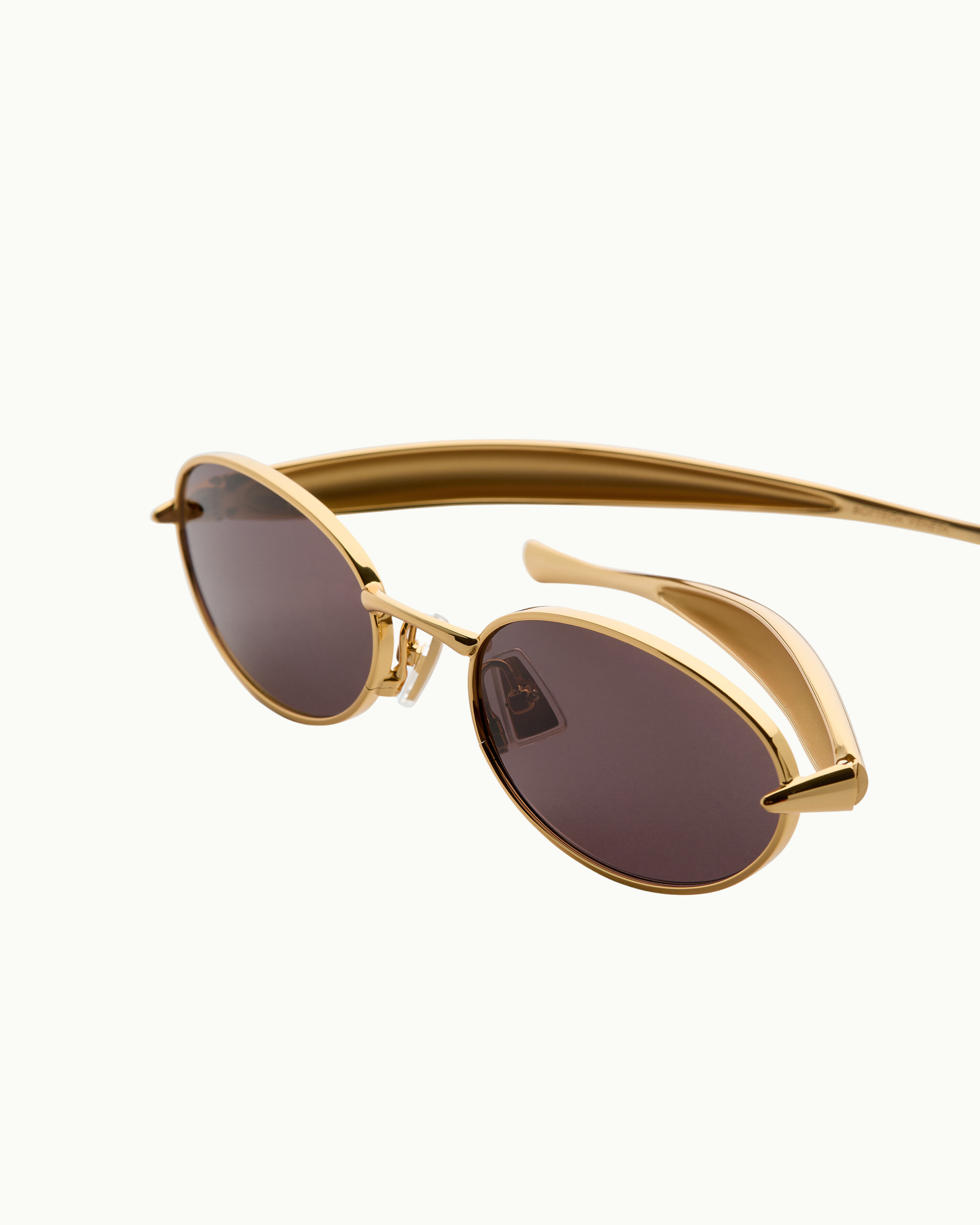 Sardine Oval Sunglasses